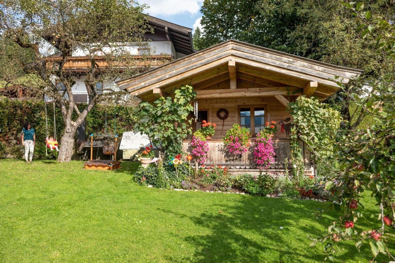 Haus Lindeneck - Erika Schwentner Apartment Kössen Exterior foto