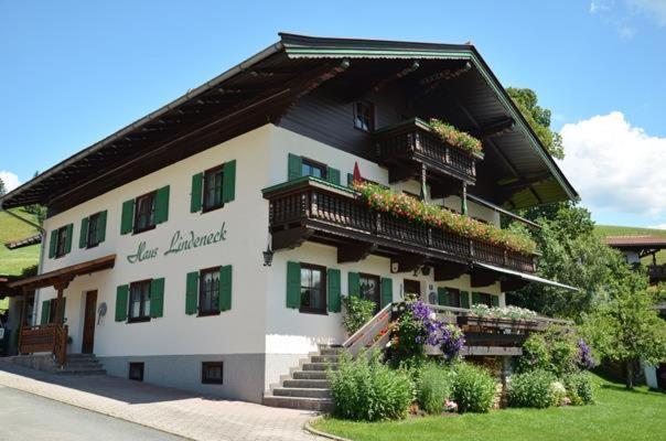 Haus Lindeneck - Erika Schwentner Apartment Kössen Exterior foto